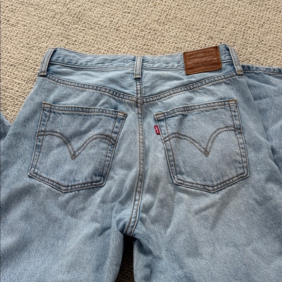 Levi’s Ribcage 28 - Picture 4 of 4